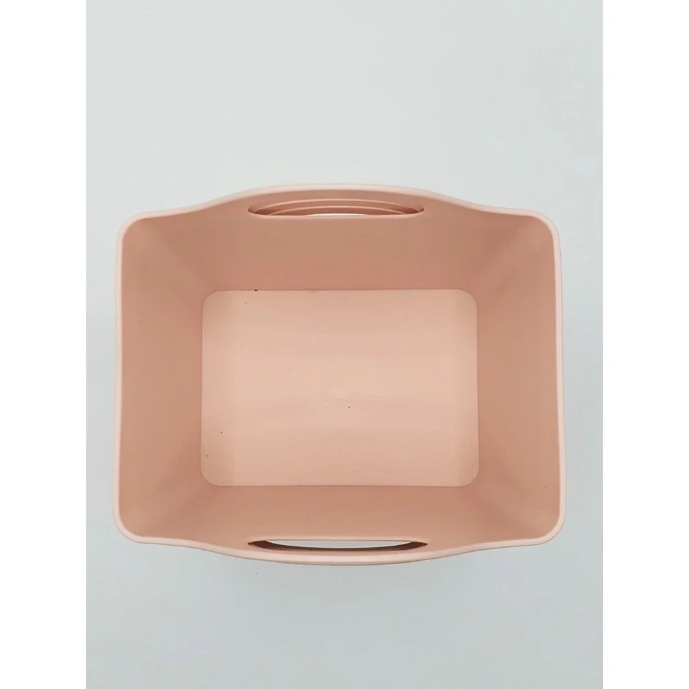 Cute set of containers